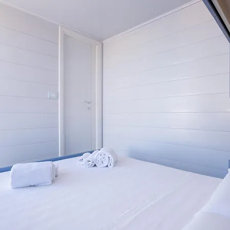 Botel Due Nodi By Barbarhouse *